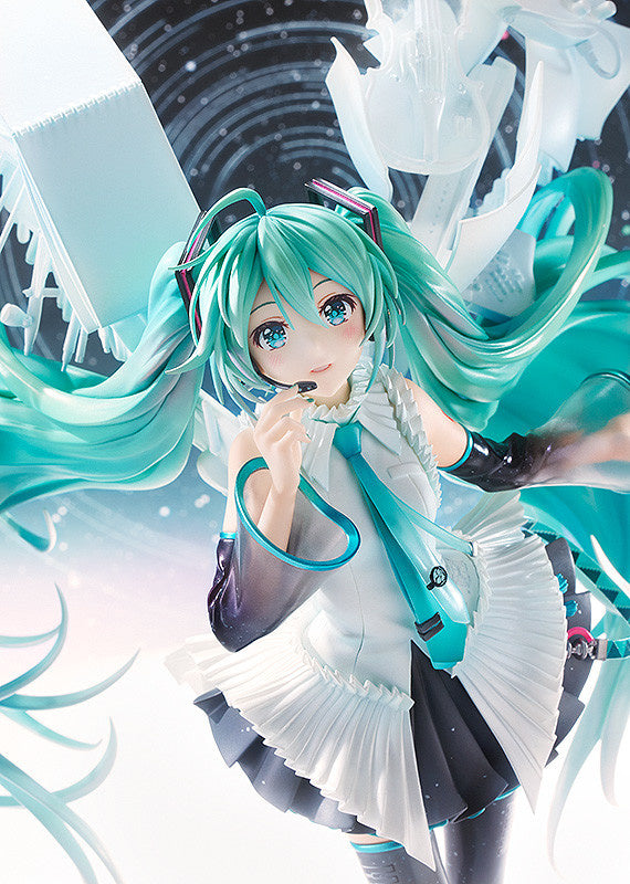 Hatsune Miku Happy 16th Birthday Ver. 1/7