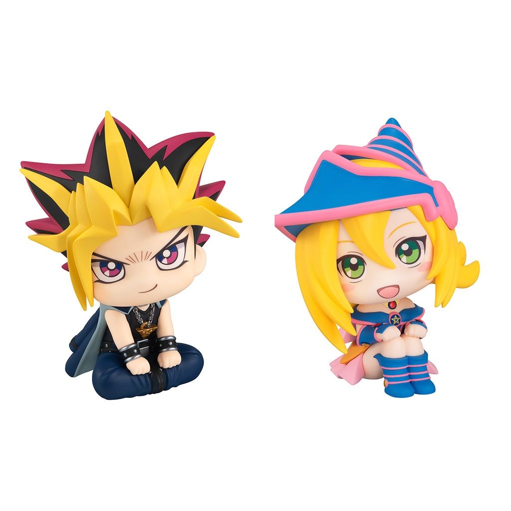 Lookup Yami Yugi ＆ Dark Magician Girl (with gift)